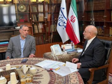 در نشست سید محسن موسوی‌زاده با رئیس مجلس شورای اسلامی مطرح شد: بررسی مشکلات حوزه انتخابیه و پیگیری در سطح ملی با حضور استاندار و مجمع نمایندگان استان خوزستان
