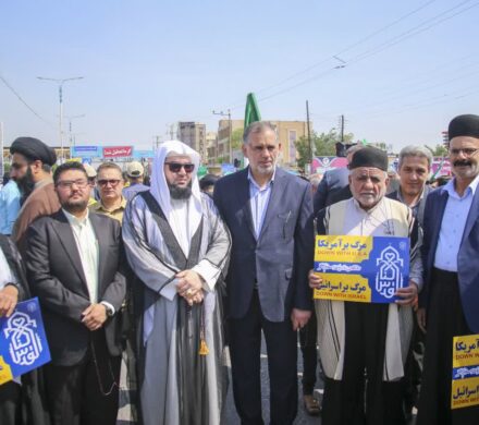 گزارش تصویری/همگام و همراه با مردم ولایتمدار اهواز؛  حضور سید محسن موسوی زاده در راهپیمایی روز جهانی قدس