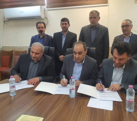 با حضور سید محسن موسوی زاده  انجام شد؛ امضای تفاهم‌نامه سه‌جانبه مسکن کارگری در اهواز