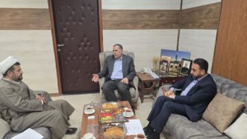 در نشست مشترک سید محسن موسوی زاده، مدیر کل اوقاف و امور خیریه و فرماندار حمیدیه بررسی شد: استفاده از ظرفیت اوقاف و امور خیریه جهت ایجاد اشتغال جوانان شهرستان