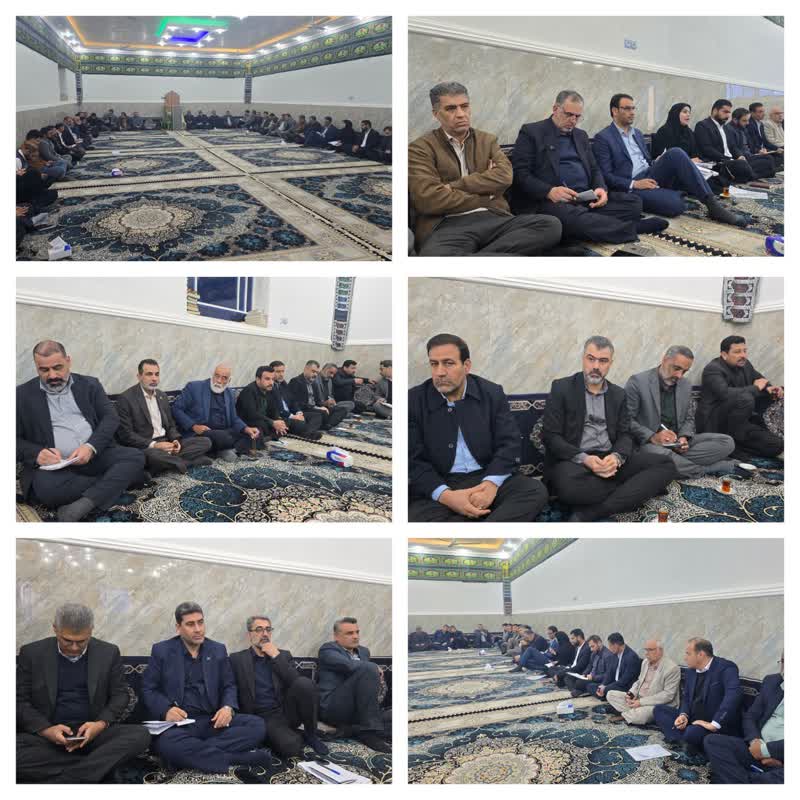 با حضور و هماهنگی سید محسن موسوی زاده در بخش اسماعیلیه اهواز انجام شد:نشست مشترک مدیران، معاونین و روسای ادارات و دستگاه ها با شورای بخش، دهیاران و اهالی بخش