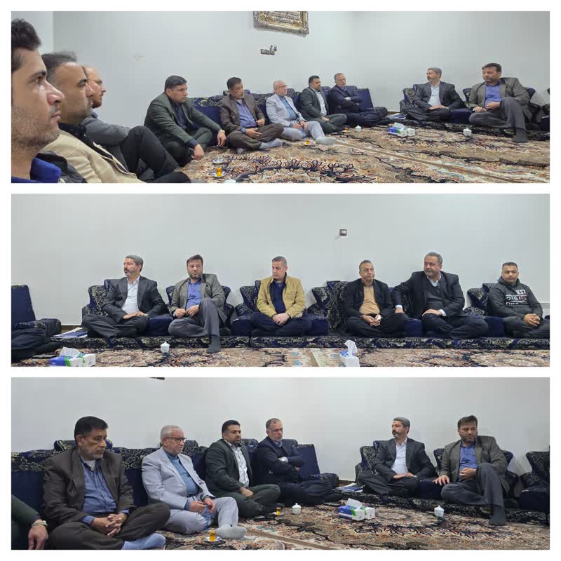 حضور سید محسن موسوی زاده در روستای جنگیه شهرستان کارون با حضور اسحاقی بخشدار، دحیمی مدیریت برق شهرستان و معاونین، اعضای شورای بخش و اهالی با موضوع تکمیل پروژه های برق روستا و تکمیل پروژه آسفالت خیابان ها