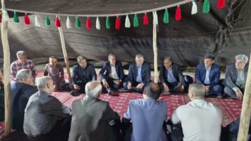آیین پاسداشت هفته معلم در بهون بختیاری؛ تقدیر از پیشکسوتان فرهنگی خوزستان و نماینده اهواز در بهون بختیاری