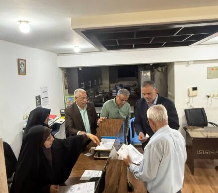 بازدید نماینده مردم اهواز از کانون بازنشستگان تأمین اجتماعی