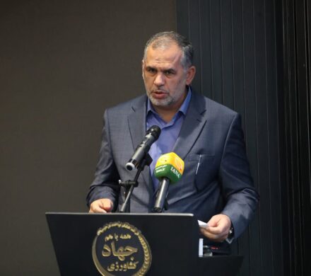 در نشست مشترک کمیسیون آموزش مجلس با وزیر جهاد کشاورزی سید محسن موسوی زاده عنوان کرد؛    خوزستان خط مقدم امنیت غذایی کشور است