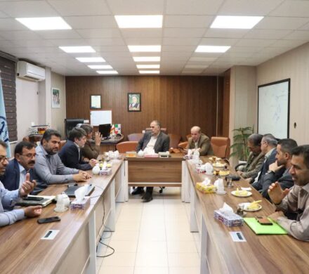 با حضور سید محسن موسوی زاده؛ جلسه پیگیری مشکلات مجتمع پرورش #ماهی آزادگان #کارون برگزار شد