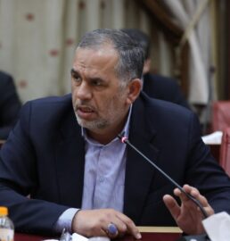 موسوی‌زاده پیگیر مشکلات برق حوزه انتخابیه شد؛  رفع قطعی‌های حمیدیه، اصلاح شبکه منصوریه و نصب پایه های درویشیه در دستور کار قرار گرفت